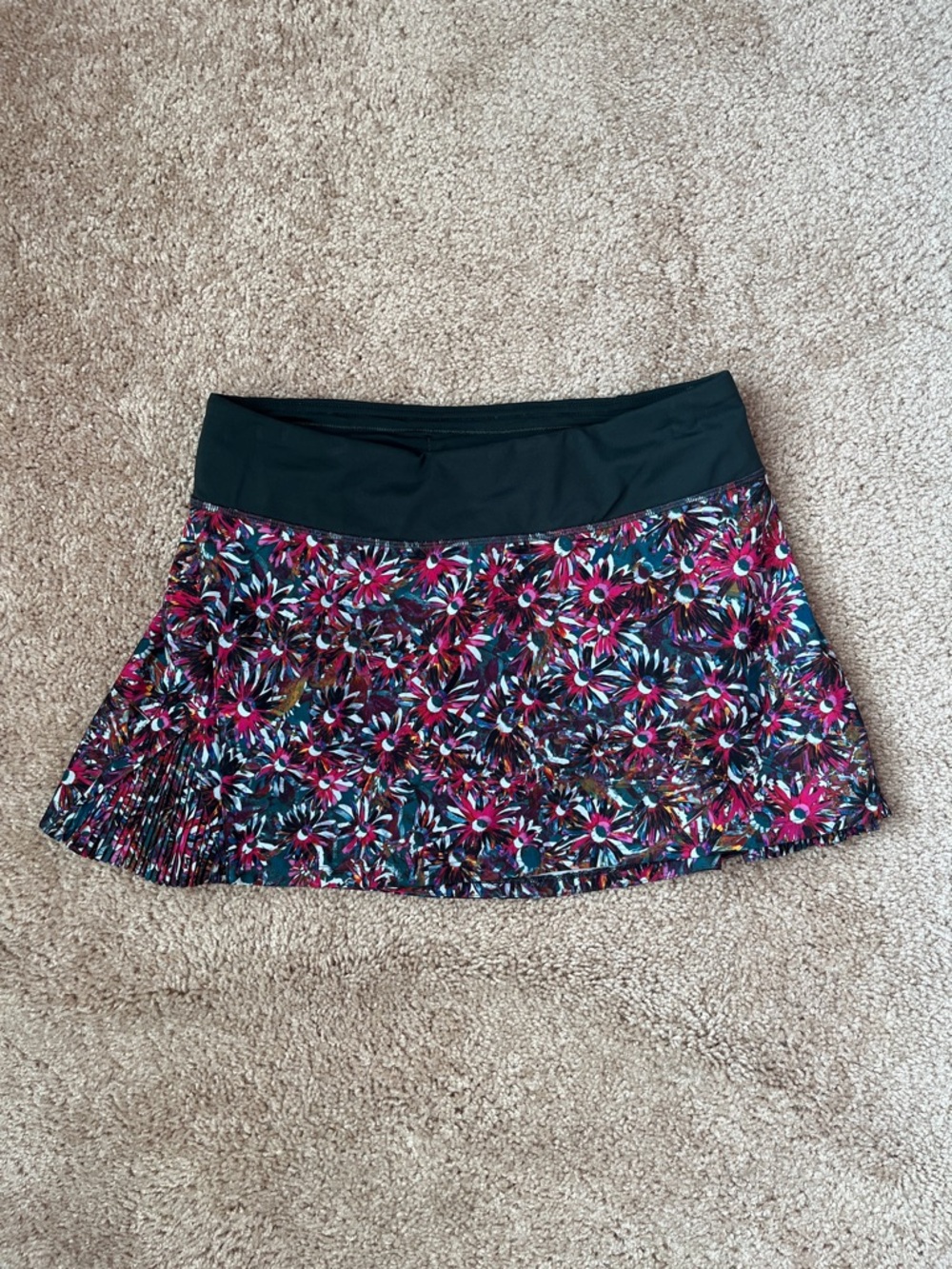 Lululemon Play off the Pleats Floral Skort - Picture 3 of 16